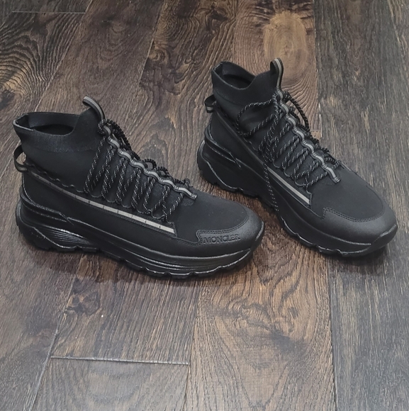 Moncler Monte runner size 11/44 *like new* - Picture 8 of 9